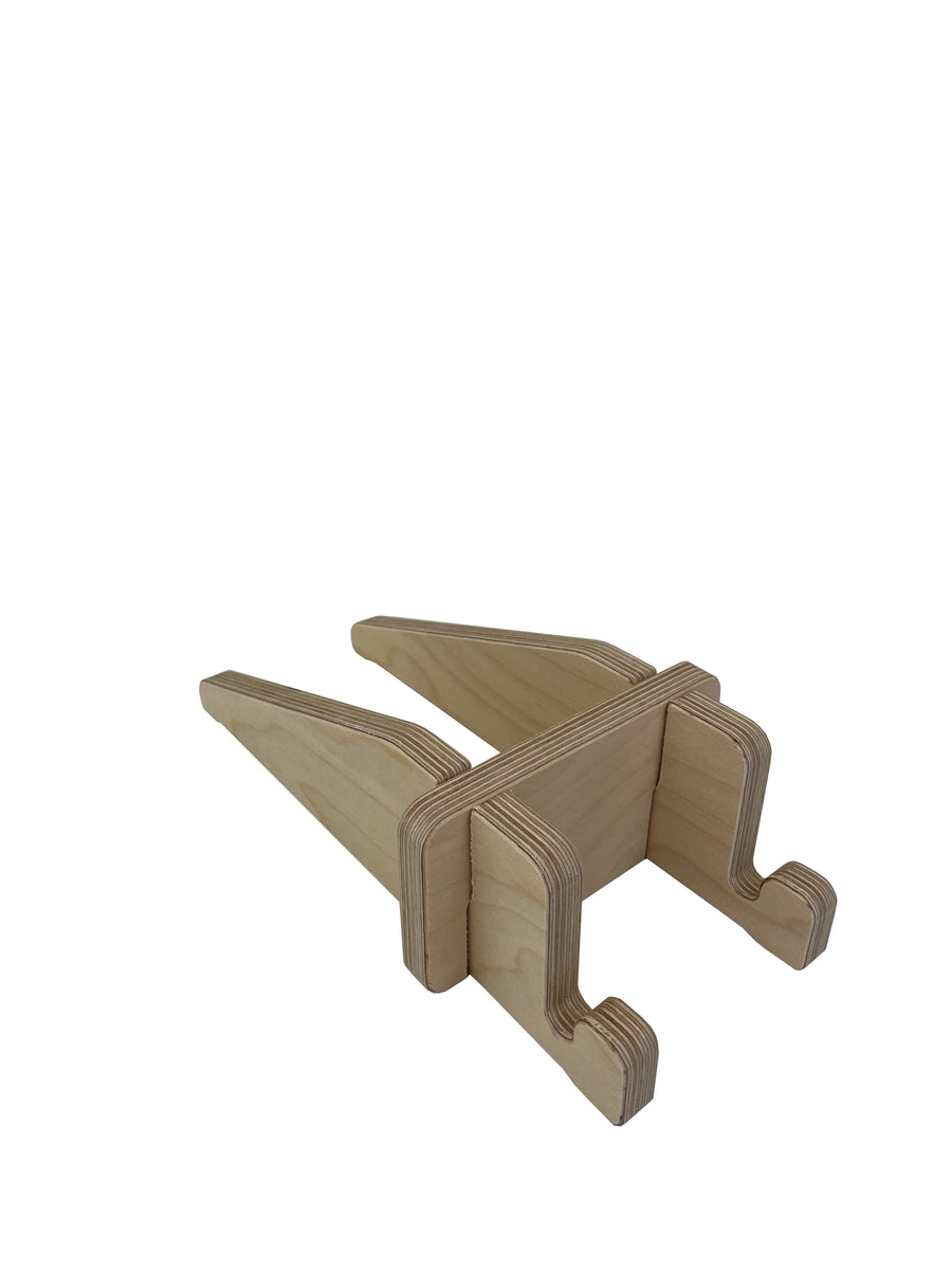 Tailgrab - Display Stand For Skateboard/Longboard | Rado Racks